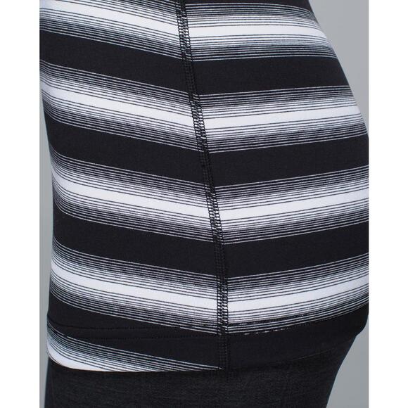 Lululemon Cool Racerback Capilano Stripe Black White, Size 6 - Picture 8 of 9